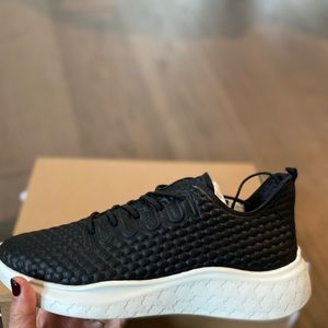 New! 🏌️‍♂️⛳️ ECCO Brand Unisex Genuine Premium Leather Sneaker, EUR 39 🖤🖤